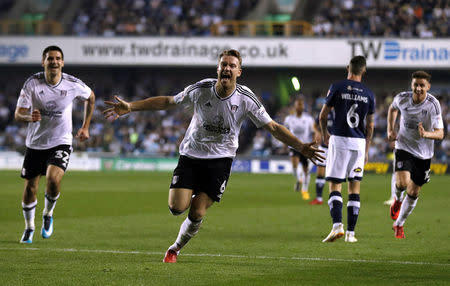 Soccer Football - Championship - Millwall v Fulham - The Den, London, Britain - April 20, 2018 Fulham's Kevin McDonald celebrates scoring their second goal Action Images/Matthew Childs