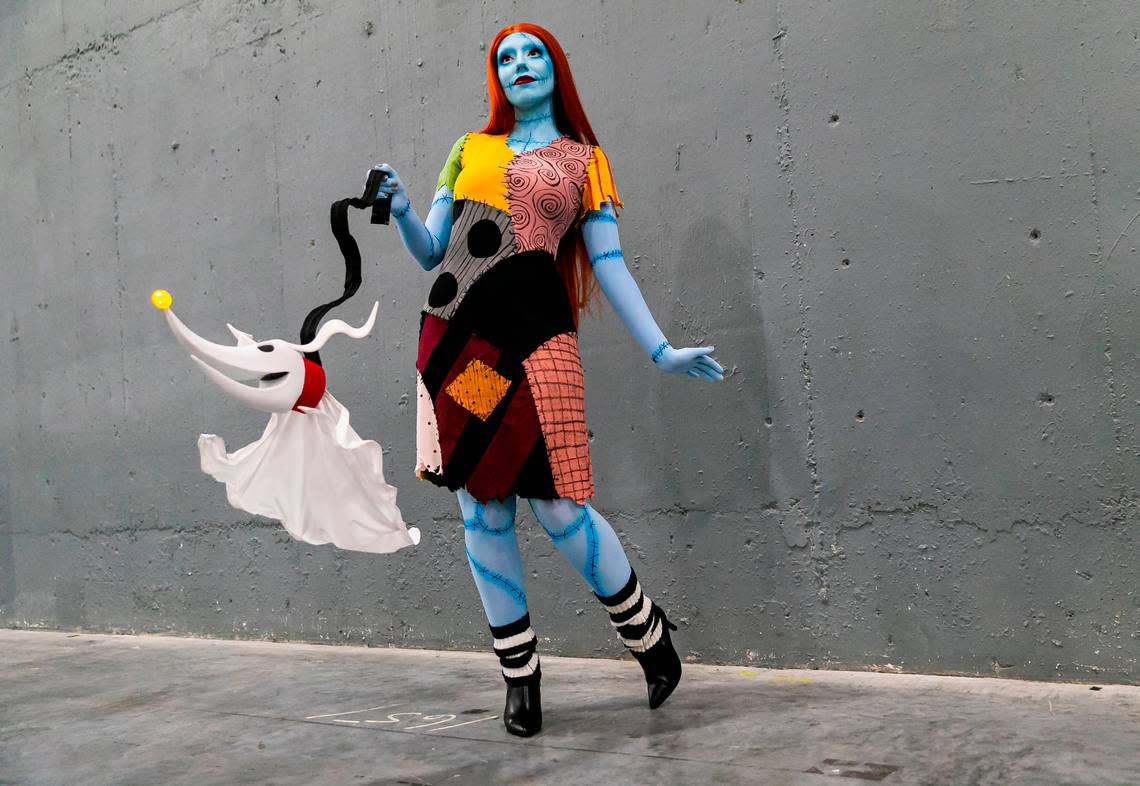 Nicole Bobbing cosplays as Sally from Tim Burton’s ‘The Nightmare Before Christmas’ at Florida Supercon.