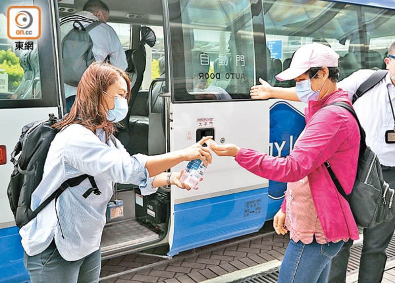 「團進團出」進入指定食肆堂食反應冷淡，迄今只有三個入境團申請堂食。