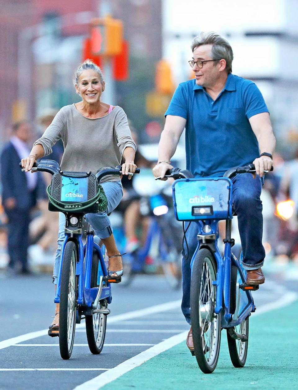 Sarah Jessica Parker and Mathew Broderick go for a bike ride in N.Y.C. on Thursday.