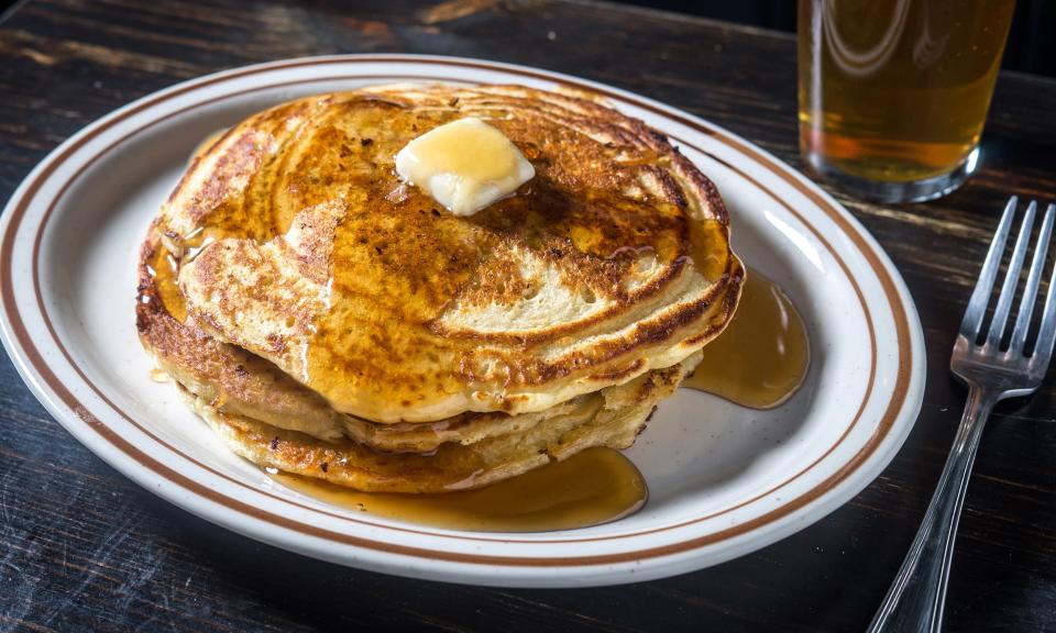 Midnight Apple Pie Pancakes