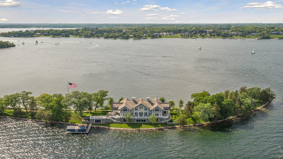 Minnesota — Cedar Point Drive, $14.7 Million