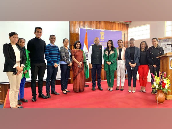 Ambassador Abhay Kumar met young Malagasy diplomats