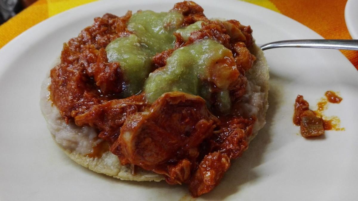 Cochito horneado y chanfaina, dos platillos de fiesta en Chiapas