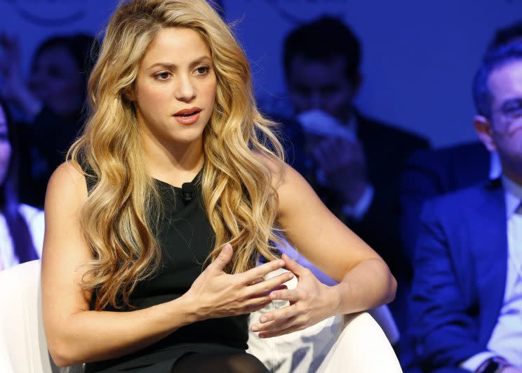 “Shakira está prohibida en el palco de las mujeres del Barcelona” y todo supuestamente por un embutido. (Reuters)