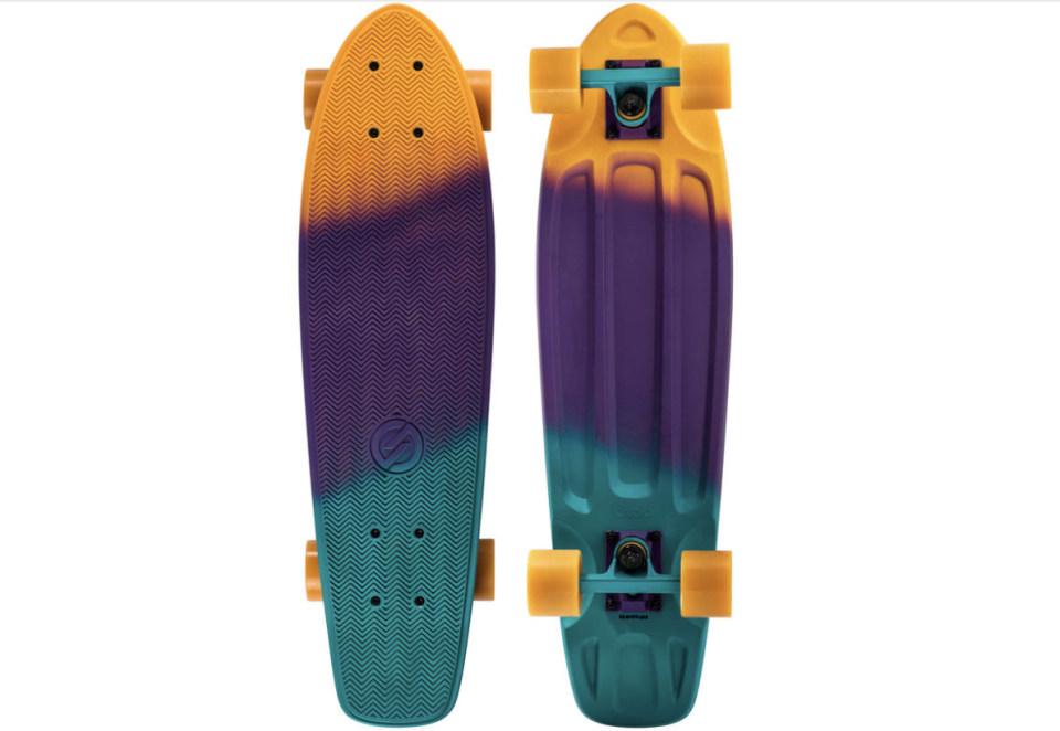 PHOTO: Decathlon. Big Yamba Cruiser Skateboard, Blue/Coral Gradient