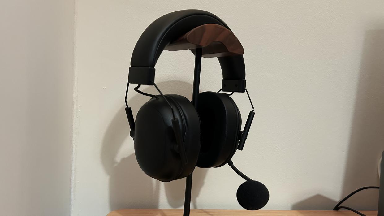  Razer BlackShark V2 Hyperspeed headset on a stand . 