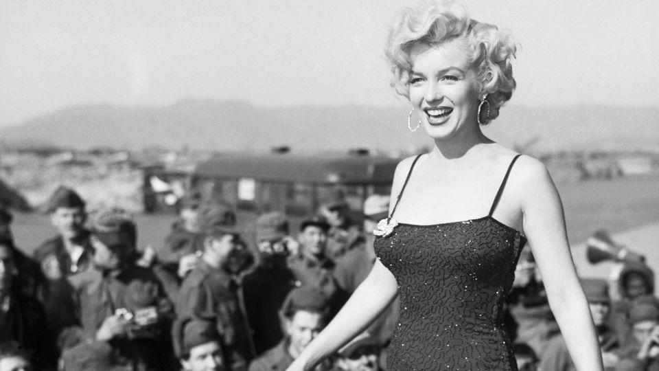 Marilyn Monroe entertains US troops in Korea on February 26, 1954. - Bettmann Archive/Getty Images