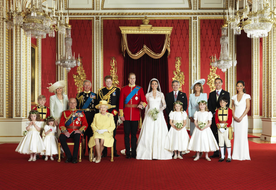 Britain's Prince William and his bride Catherine, Duchess of Cambridge (C), pose for an official photograph, with their families, on the day of their wedding, in the throne room at Buckingham Palace, in central London April 29, 2011.   (Front row L-R) Grace van Cutsem, Eliza Lopes, Prince Philip, Britain's Queen Elizabeth, Margarita Armstrong-Jones, Louise Windsor, William Lowther-Pinkerton. (Back Row L-R) Tom Pettifer, Camilla, Duchess of Cornwall, Prince Charles, Prince Harry, Michael Middleton, Carole Middleton, James Middleton, Pippa Middleton. Photograph taken on April 29, 2011.  (ROYAL WEDDING)   REUTERS/Hugo Burnand/Clarence House/Handout    (BRITAIN - Tags: ENTERTAINMENT SOCIETY ROYALS IMAGES OF THE DAY) NO COMMERCIAL OR BOOK SALES. FOR EDITORIAL USE ONLY. NOT FOR SALE FOR MARKETING OR ADVERTISING CAMPAIGNS. THIS IMAGE HAS BEEN SUPPLIED BY A THIRD PARTY. IT IS DISTRIBUTED, EXACTLY AS RECEIVED BY REUTERS, AS A SERVICE TO CLIENTS