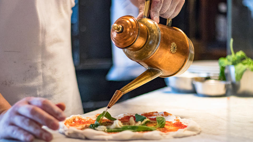 Making pizza at Savoy Japan