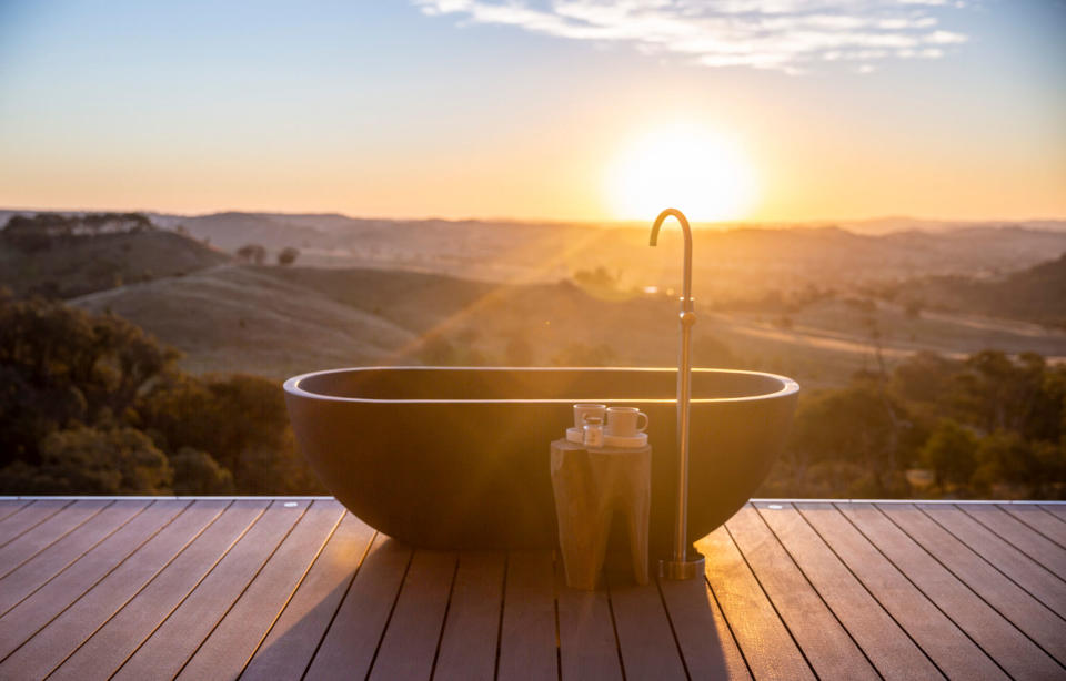 Outdoor tub with an Insta-worthy view, Sierra Escape, Mudgee, NSW. Source: Sierra Escape