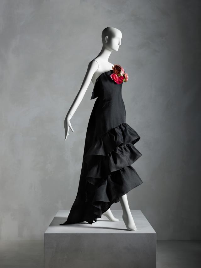 The Costume Institute Will Celebrate One of the World's Most Prolific  Fashion Collectors in a New Exhibit