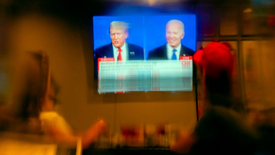 拜登和川普的首場大選辯論收看人數為5100多萬人，遠低於上一屆首場辯論收視數據。美聯社