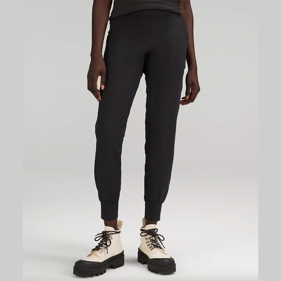 <p><a href="https://go.redirectingat.com?id=74968X1596630&url=https%3A%2F%2Fshop.lululemon.com%2Fp%2Fwomen-pants%2FAlign-Jogger-MD%2F_%2Fprod9290100&sref=https%3A%2F%2Fwww.womenshealthmag.com%2Fstyle%2Fg38282240%2Flululemon-black-friday-sale%2F" rel="nofollow noopener" target="_blank" data-ylk="slk:Shop Now;elm:context_link;itc:0;sec:content-canvas" class="link ">Shop Now</a></p><p>Align Jogger 28"</p><p>lululemon.com</p><p>$79.00</p>