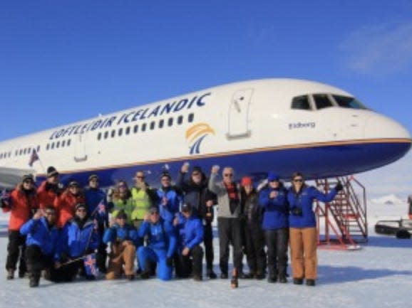 The first ever landing of a commercial Boeing 757 passenger airliner by Loftleidir Icelandic.