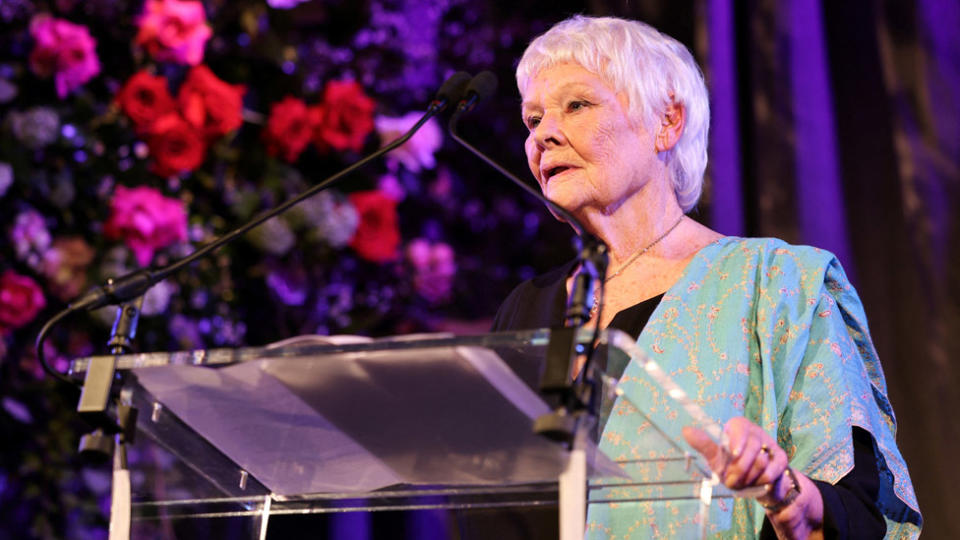 Judi Dench trên sân khấu