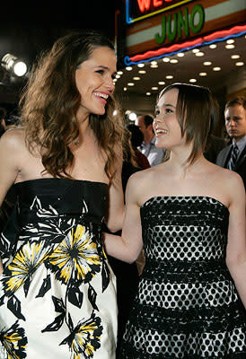 Jennifer Garner and Ellen Page at the Westwood premiere of Fox Searchlight's Juno