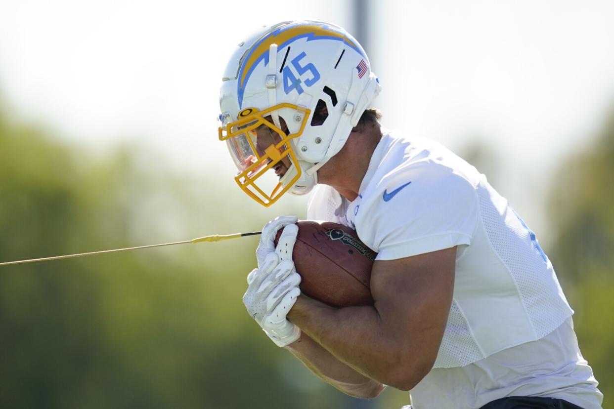 Chargers fullback Zander Horvath (45) participates in drills during camp.