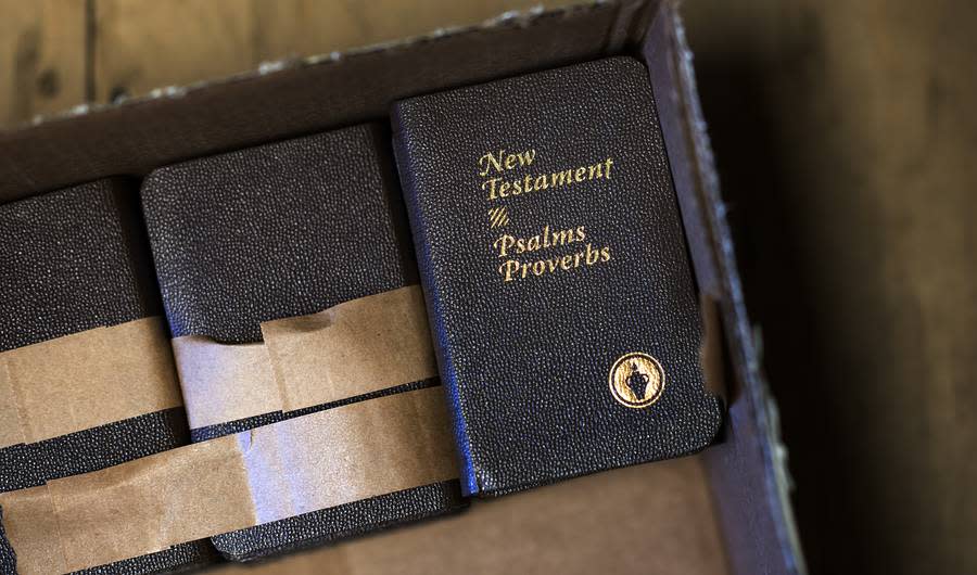 Tennessee School System Bans All Religious Material on Campuses Over Gideon Bibles
