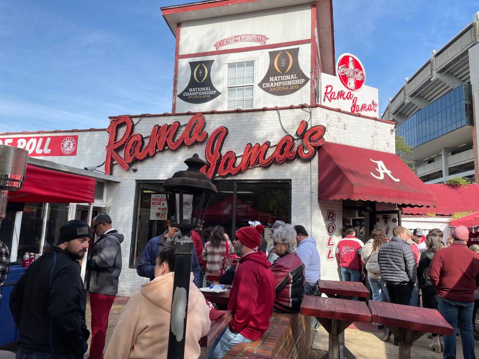 Fans gather at Rama Jama's restaurant near Bryant-Denny Stadium on Saturday, Nov. 19, 2022, before the University of Alabama-Austin Peay football game in Tuscaloosa. [Staff photo/Ken Roberts]