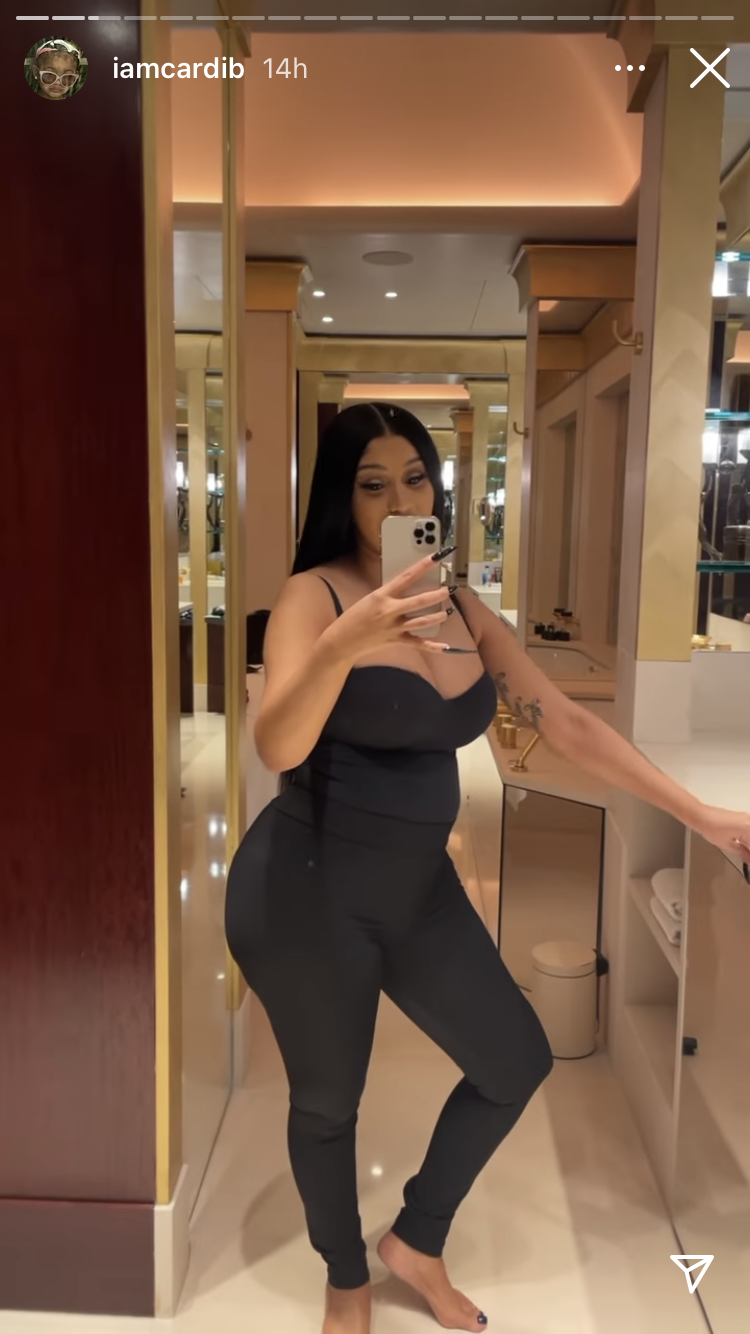 Cardi B (Instagram)