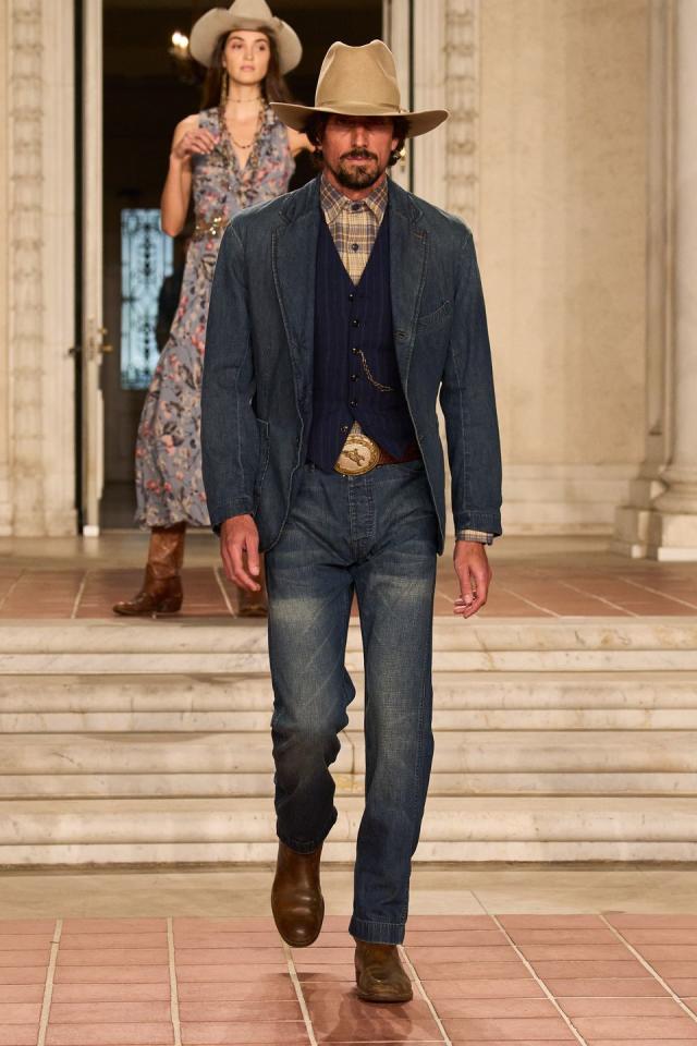 Ralph-Lauren-Spring-2023-Collection-MAIN-Style-Fashion-Runway-Tom