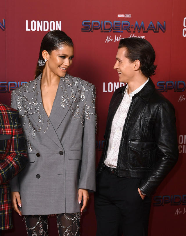 Tom Holland And Zendaya Addressed The Viral Kissing Paparazzi