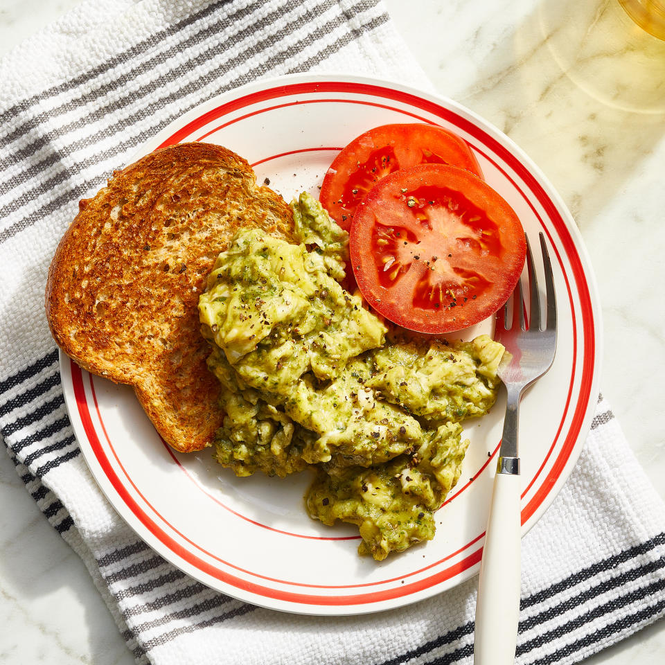 Pesto Scrambled Eggs