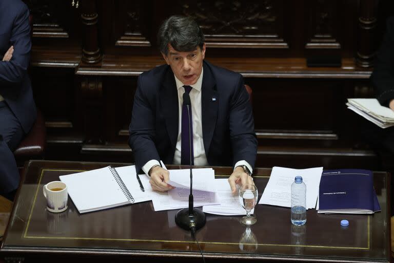 Nicolás Posse presentó su informe de gestión en el Senado
