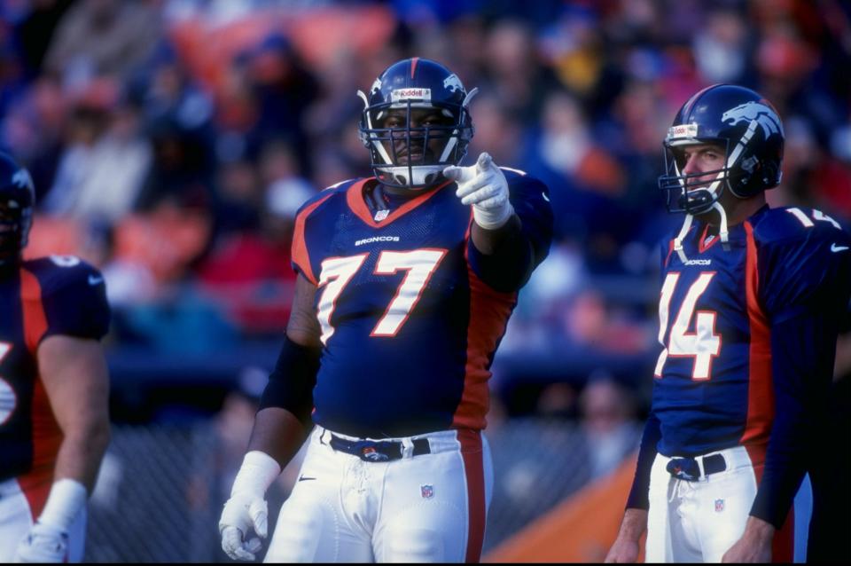 6 Dec 1998: Tackle Tony Jones #77 of the Denver Broncos looks on during the game against the Kansas City Chiefs at Mile High Stadium in Denver, Colorado. The Broncos defeated the Chiefs 35-31.