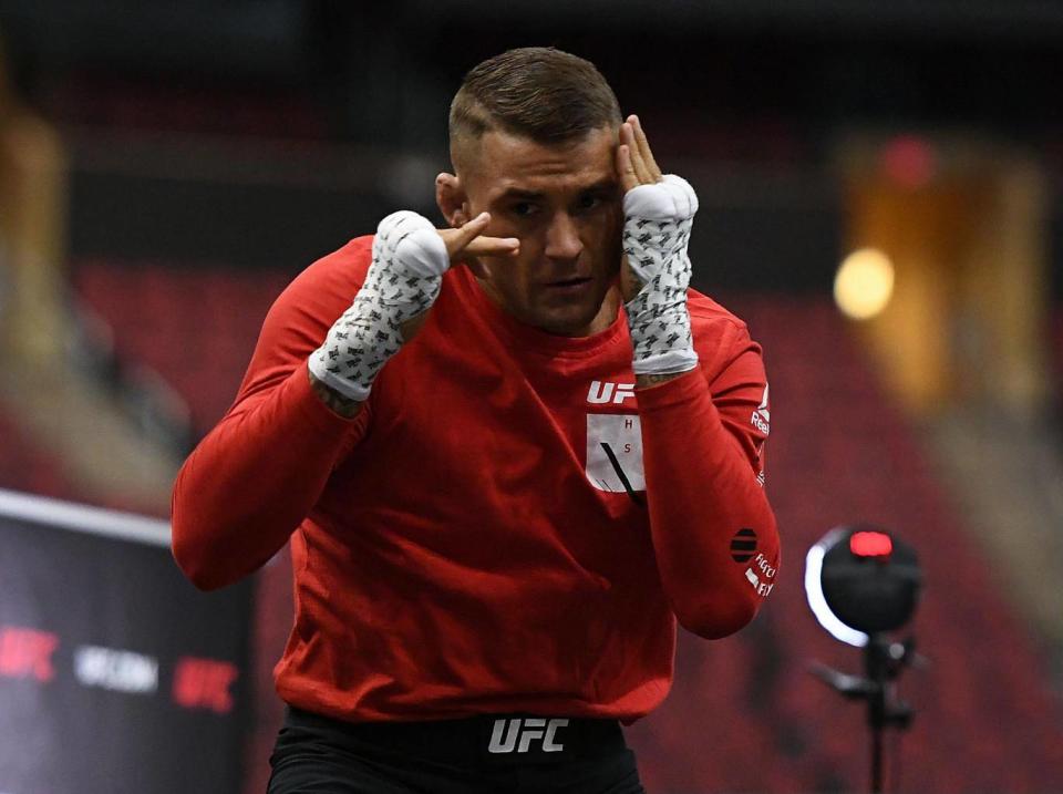 Dustin Poirier likes to fight in a phone box (Getty)