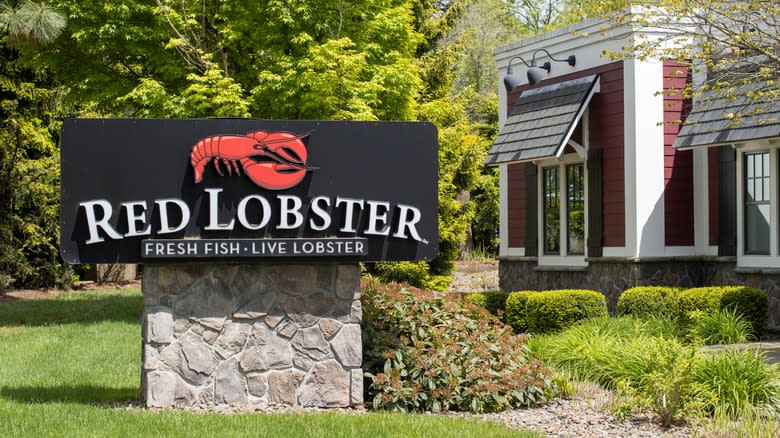 Red Lobster outside sign