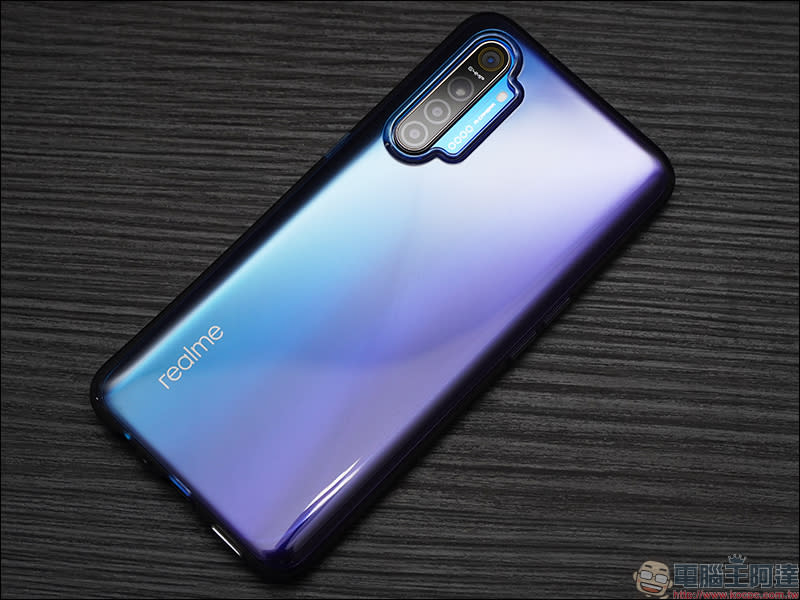 realme XT開箱、評測、動手玩