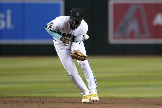 Carroll and Walker hit back-to-back homers to spark the Diamondbacks past  the Rays 8-4