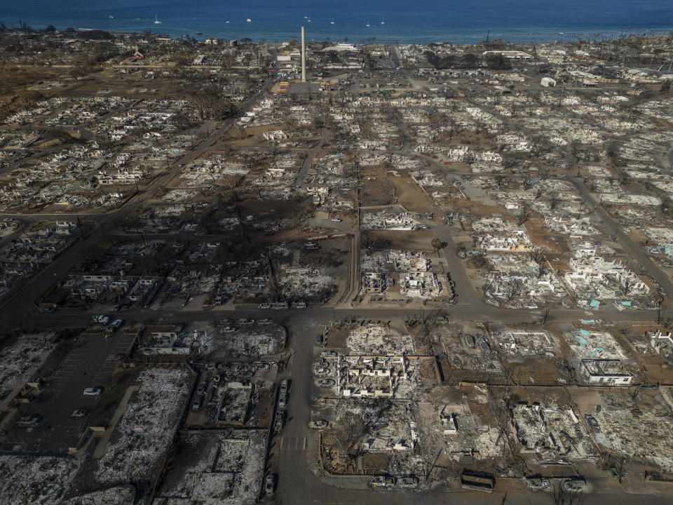 Un barrio destruido tras un incendio forestal en Lahaina, en la isla hawaiana de Maui, el 16 de agosto de 2023. (Go Nakamura/The New York Times)