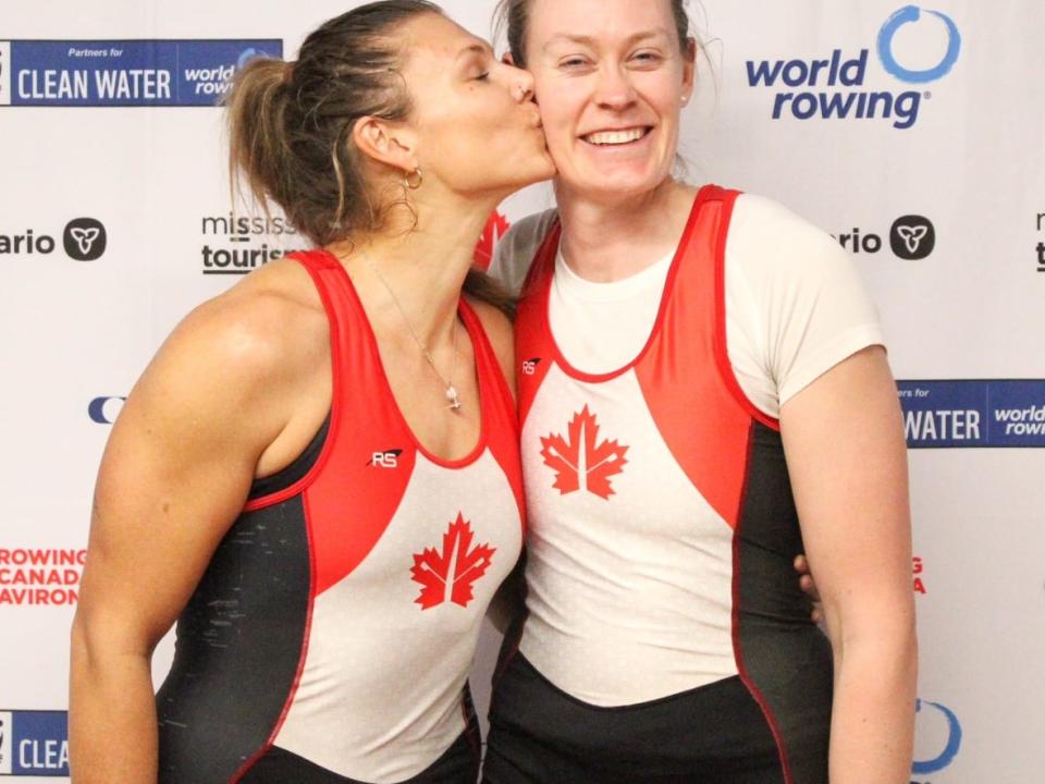 Canadian Olympic champions earn silver, bronze medals at world rowing indoor championships