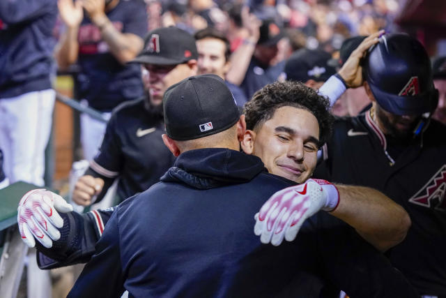 Thomas' tying homer, Moreno's decisive hit send D-backs over