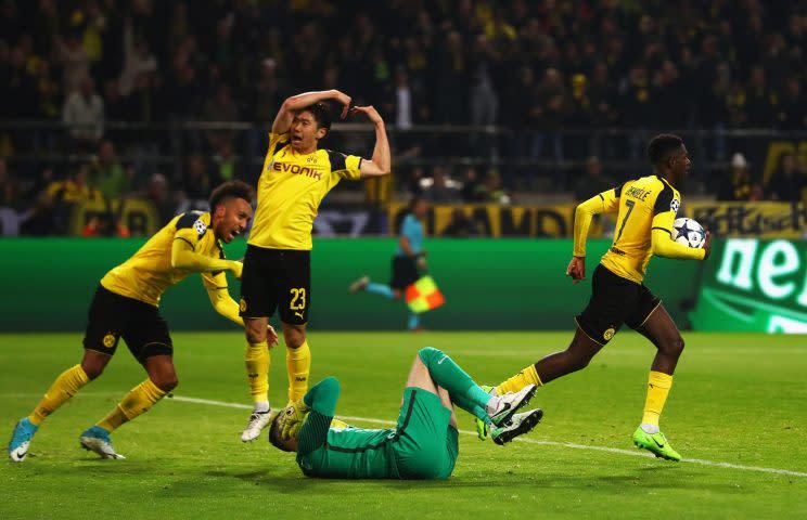 <p>Le Borussia réduit le score grâce à Ousmane Dembélé. Le Français est à la conclusion d’une sublime action collective. À l’origine, une passe géniale d’Aubameyang en aile de pigeon. 1-2, Monaco retombe dans ses travers… (Getty images)</p>