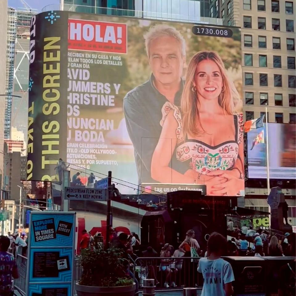 David Summers y Christine Cambeiro en Times Square