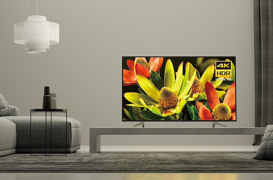 This Sony 70-inch 4K TV has a 4.5 out of 5 star review rating at Walmart. (Photo: Walmart)