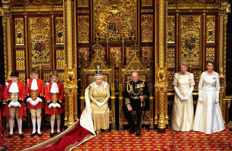 Queen Elizabeth II at the State Opening of Parliament in 2004 (ROTA / Getty Images)