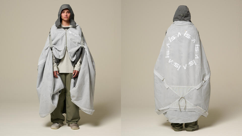 Nike ISPA poncho