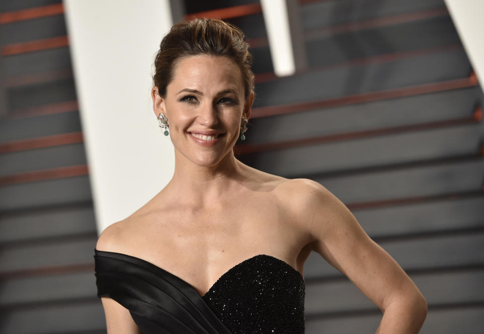 closeup of Jennifer Garner smiling