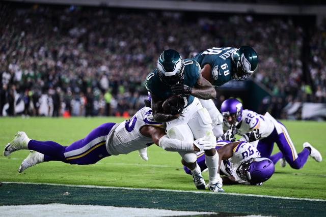 Thursday Night Football: Eagles rush for 259 yards, run by Vikings 34-28 -  NBC Sports