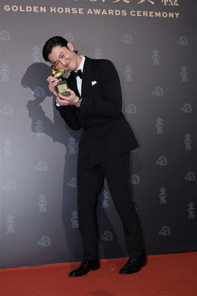 吳慷仁以《富都青年》首度拿下金馬獎「最佳男主角獎」。（圖／記者鄭孟晃、楊澍攝影）