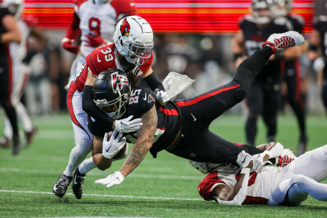 Falcons beat Cardinals 20-19 to earn first win since November