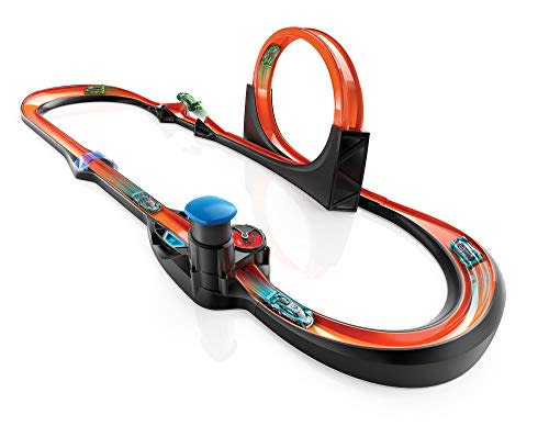 Hot Wheels id Smart Track Kit (Amazon / Amazon)