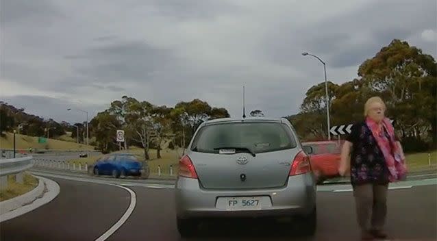 Aussie mum fumes about magnetic P-plates damaging her car
