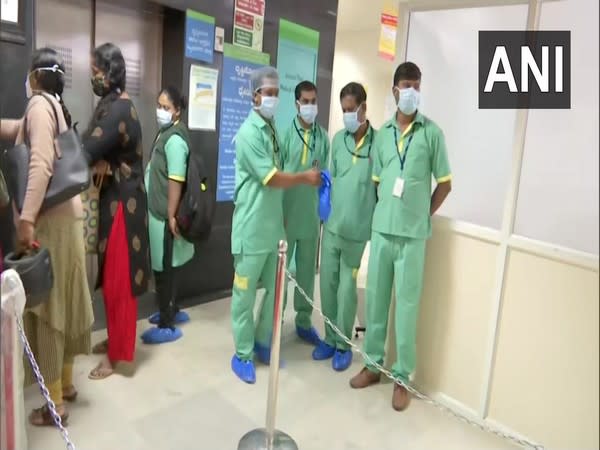 COVID-19 vaccination drive visual from Bangalore Medical College and Research Institute. Photo/ANI