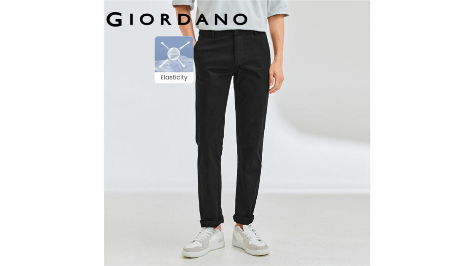 Giordano Men Pants Cotton Khaki Pants For Men Stretchy Low Rise Slim Tapered Khakis Slim Fit Trousers Man Free Shipping 01110583. (Photo: Lazada SG)